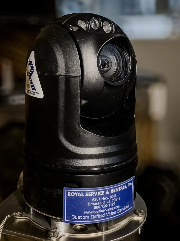 Compact turret camera — 360° pan, 30x zoom